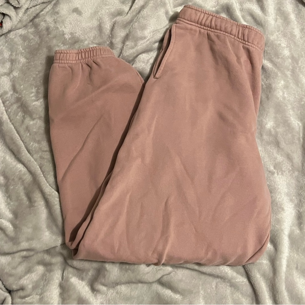 tna aritzia sweatpants